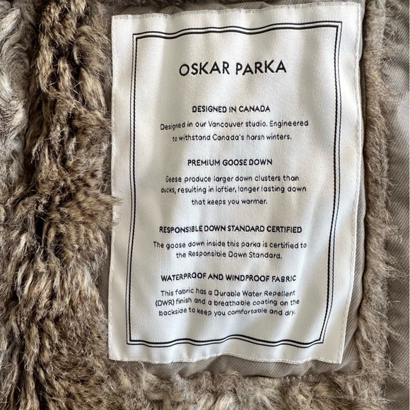 Aritzia Babaton Gray Plush Faux Fur Jacket removable hood XS - Picture 6 of 12